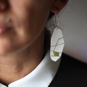 Eman. Earrings in Limoges porcelain and gold. Ceramic jewelry image 2