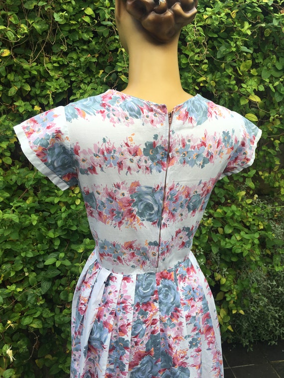 1950'S COTTON Print Summer Dress - image 7