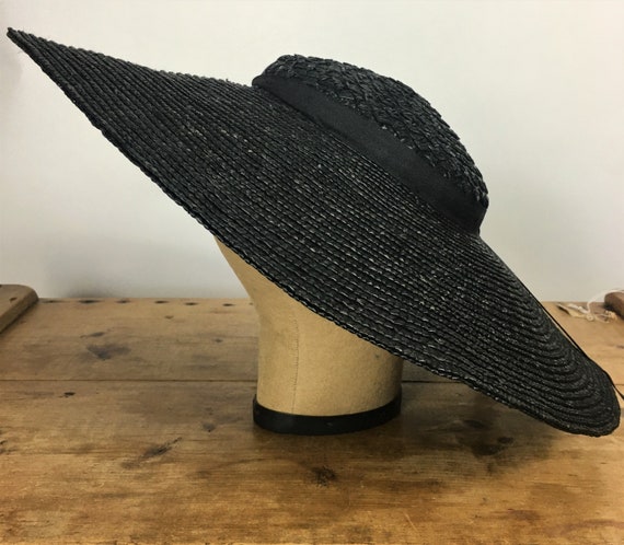 1940's/ 50's BLACK STRAW PICTURE Hat