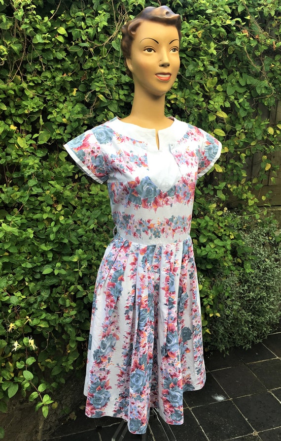 1950'S COTTON Print Summer Dress - image 2