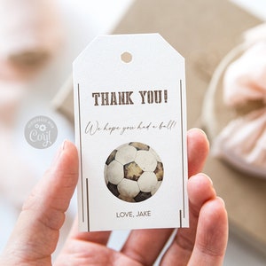 Etiqueta de lembrança de aniversário com tema de bola de futebol, modelo de etiqueta de agradecimento de tema de futebol minimalista editável, etiqueta de presente para impressão, download digital
