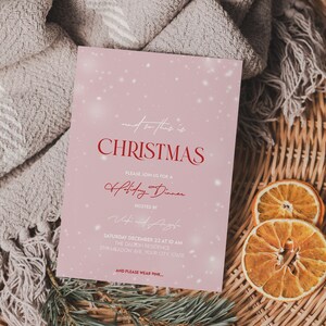 Bewerkbare roze cocktailparty kerstuitnodiging | En dus is dit kerstmis | Uitnodiging voor feestfeestje | Afdrukbare digitale download