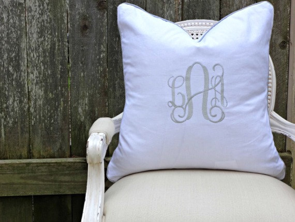 Monogrammed Piped White Linen Pillow Cover/ 18x18 20x20 22x22 - Etsy