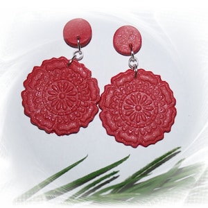 Beautiful earrings, mandala, earrings in red, mandala design, polymer art, hanging earrings