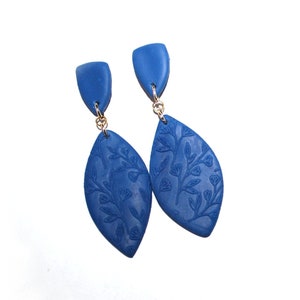 Drop earrings, blue, polymer clay, floral, blue earrings, floral, romantic earrings,