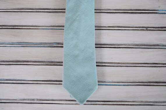 sea foam tie
