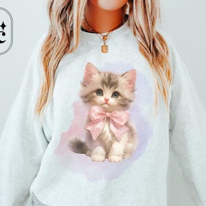 Kitten Bow Sweatshirt, Coquette Sweater, Vintage Kitten Crewneck, Sweet Baby Cat Shirt, Dollette, Pastel Goth, Cat Mom, Cat Lover Gift, Ballet Core, Soft Girl Aesthetic, Hyper Feminine
