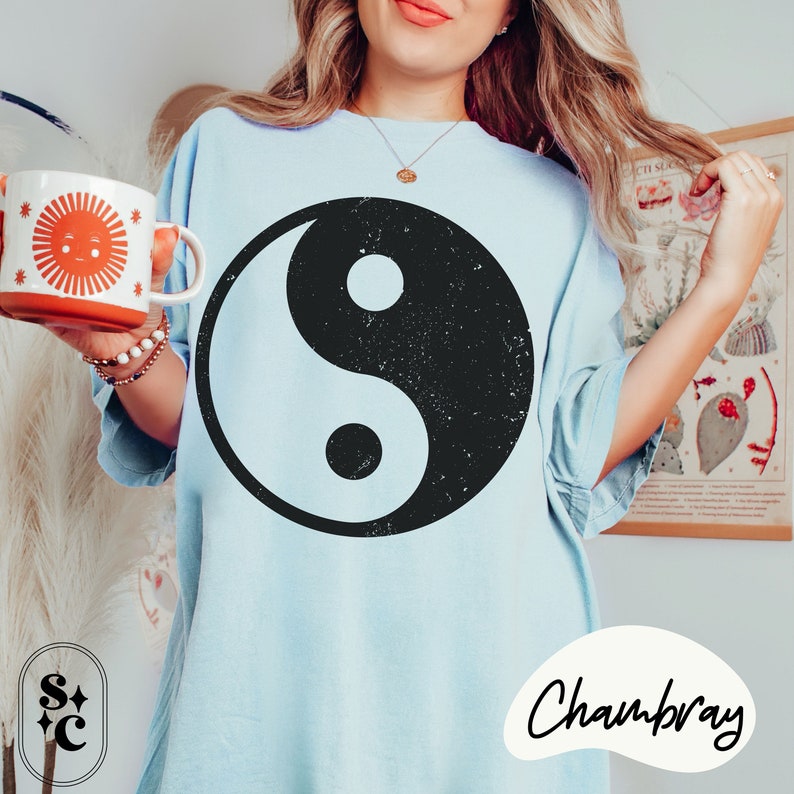 Yin Yang, VSCO Shirt, Beachy Shirt, Taoism Shirt, Comfort Colors, Oversized Summer Tee, Retro Meditation Tshirt, Vintage Mystical T-shirt, ALT Clothes