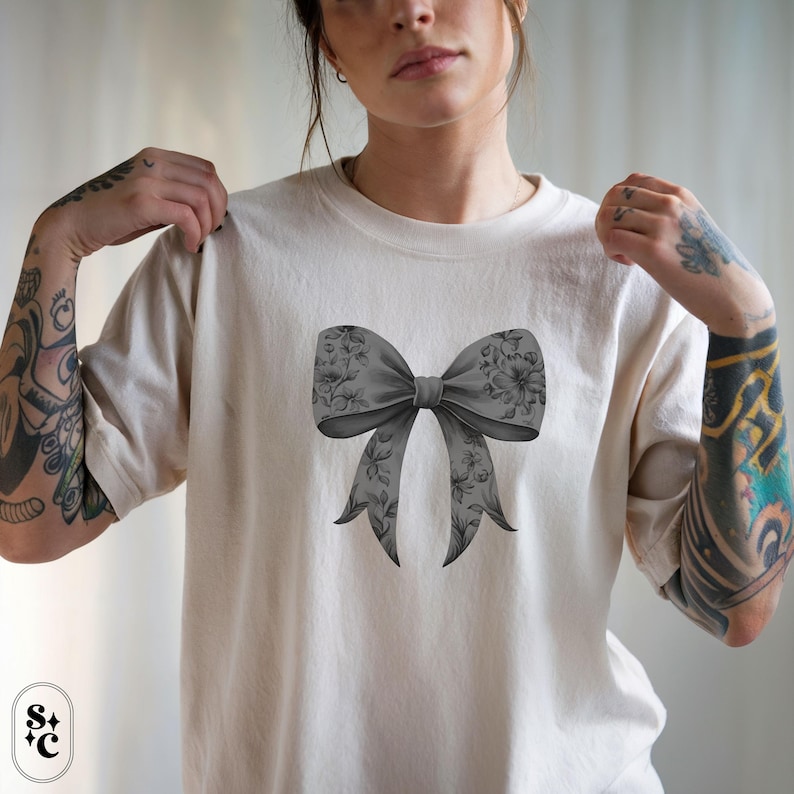 Coquette Bow Shirt, Black Bow Tshirt, Creepy Cute Tee, Comfort Colors, Pastel Goth T-shirt, Bow Aesthetic Shirt, Womens Trendy Shirt, Soft Girl Tee, Ribbon Shirt