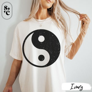 Yin Yang, VSCO Shirt, Beachy Shirt, Taoism Shirt, Comfort Colors, Oversized Summer Tee, Retro Meditation Tshirt, Vintage Mystical T-shirt, ALT Clothes