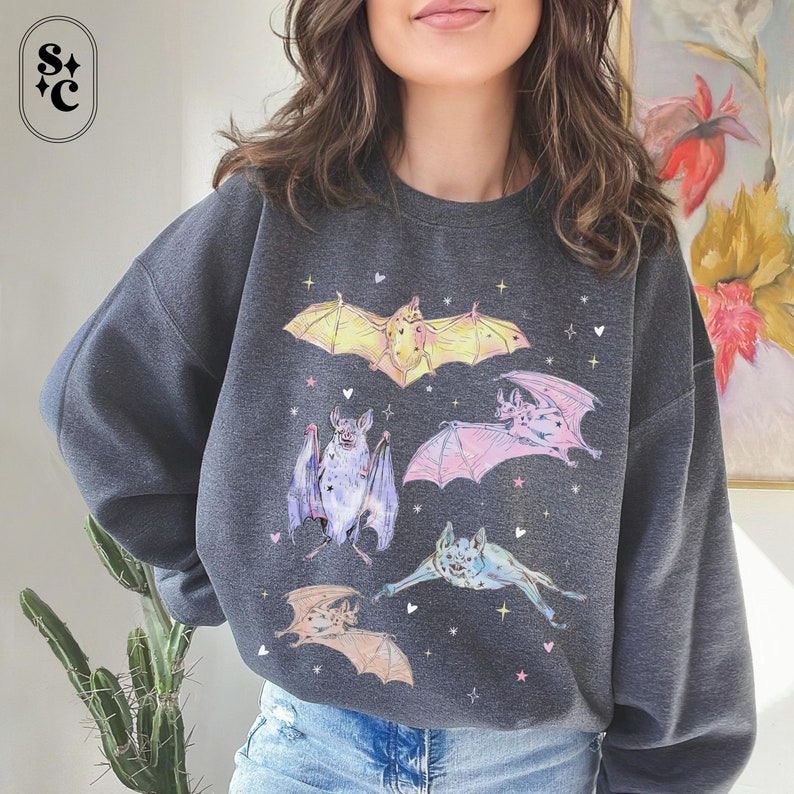 Pastel Halloween Bat Sweatshirt, Whimsigoth Sweater, Spooky Girly, Creepy Cute Crewneck, Goblincore, Pastel Goth Clothes, Pink Halloween, Plus Size Halloween Sweatshirt, Womens Trendy Halloween Sweatshirt