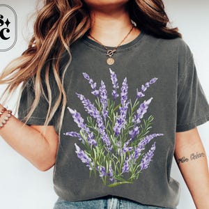 Wildflower Shirt, Boho Comfort Colors, Floral Tshirt, Botanical Shirts, Gift for Mom, Plant Lady T-shirt, Gardening Tee, Purple Floral Shirt