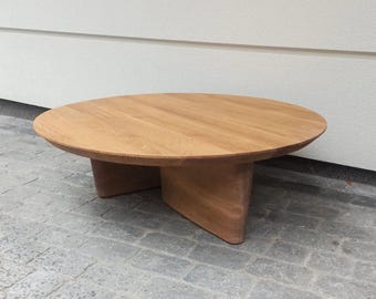 Mesa de centro redonda de madera maciza