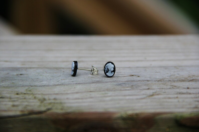 Mini Cameo Portrait Stud Earrings!