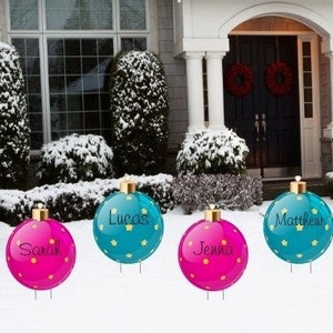 Indoor/Outdoor Christmas Yard Sign Decoration, Holiday Lawn Ornaments Cards, Merry Christmas Banner, Winter Art Props with Metal Stakes