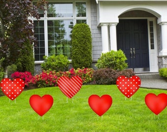 Valentines Day Party Lawn Decorations, Set of 6 Red Heart Signs, Outdoor Valentines Lawn Cutouts, Garden Banner Art with Metal Stakes