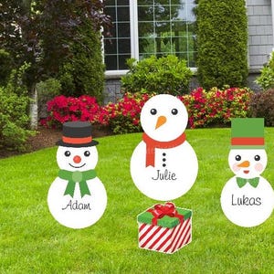 Merry Christmas Front Yard Sign Decor Personalized Snowmen or Elves Lawn Card, Holiday Art Outdoor Decoration with Stakes Set of 7 Banner