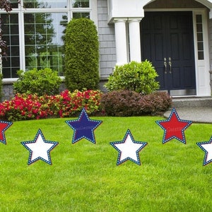 Patriotic Star Lawn Signs, Set of 6 Blue, White and Red Star Decor, Veterans Day Lawn Decoration, 4th of July Party Banner with Metal Stakes