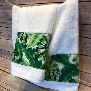 Banana leaf hand towel 2025