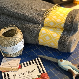 Yellow and Grey Bath Towels, yellow and grey, yellow and gray, yellow bathroom, grey bathroom, decorated towels, august ave, hand towel, image 1