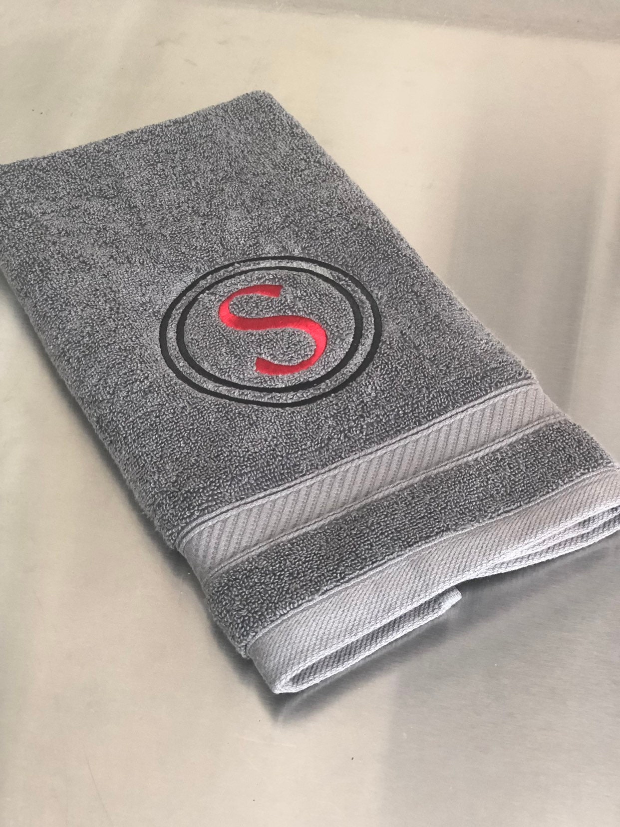 Toallas de baño monogramas 4 tallas 16 colores de toalla para | Etsy