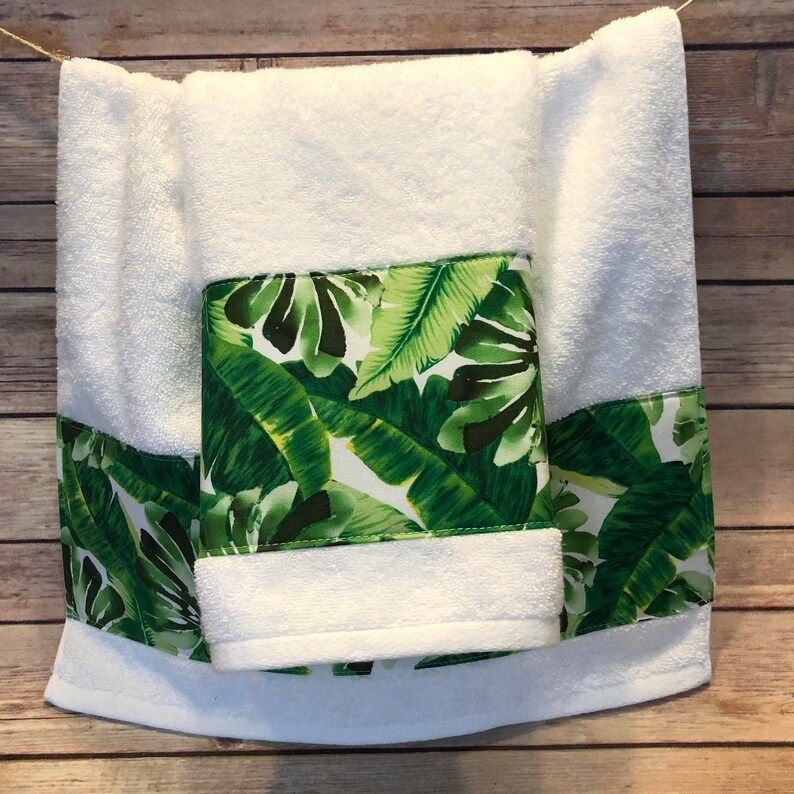 Banana Leaf Tropical Leaf Bath Towels in Green and White Made Etsy