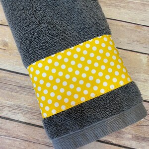 Yellow and Grey Bath Towels, yellow and grey, yellow and gray, yellow bathroom, grey bathroom, decorated towels, august ave, hand towel, image 4