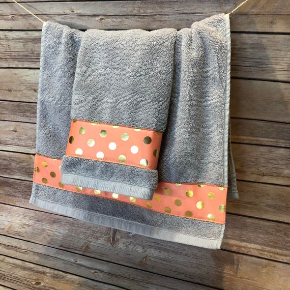 pink and grey towels