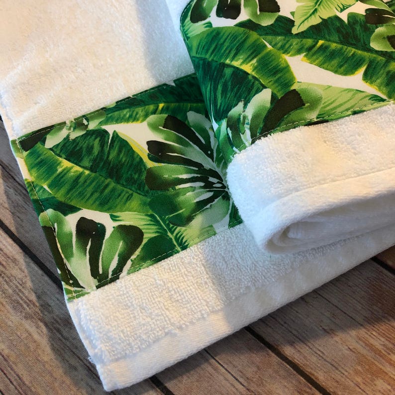 Banana Leaf Tropical Leaf Bath Towels in Green and White Made Etsy