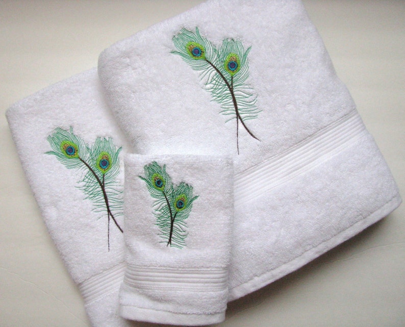 AugustAve Towel - Thumbnail 3