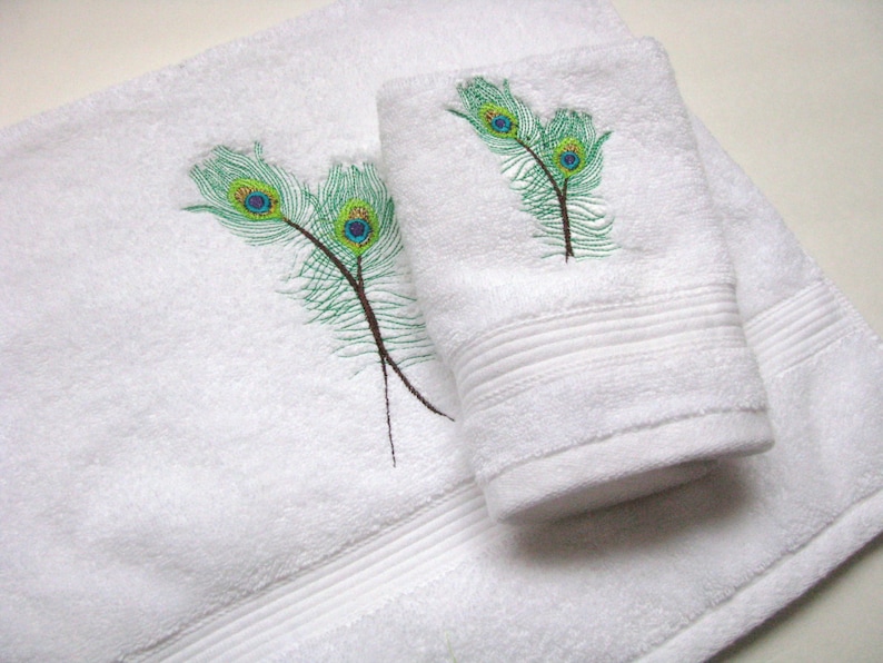AugustAve Towel - Thumbnail 2