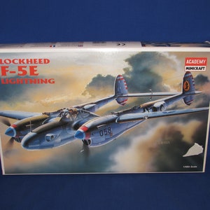 LOCKHEED F-5E Lightning Academy Model 1995 Vintage Kit Free Shipping
