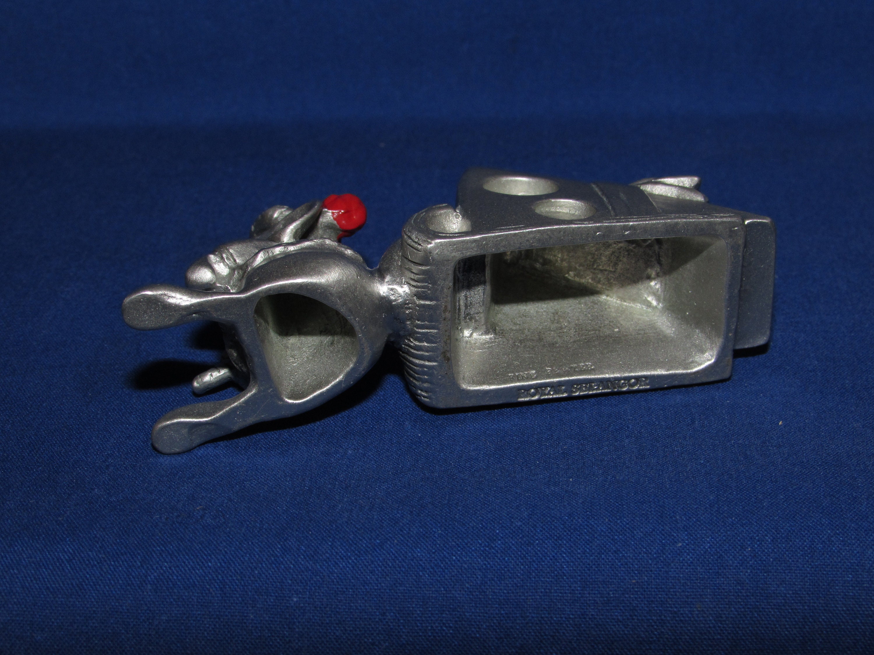 ROYAL SELANGOR PEWTER Christmas Mouse with Cheese Sleigh 1990s