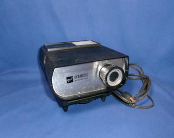 Vintage Canon CINE S-400 8-mm Movie Projector in Original Box (c