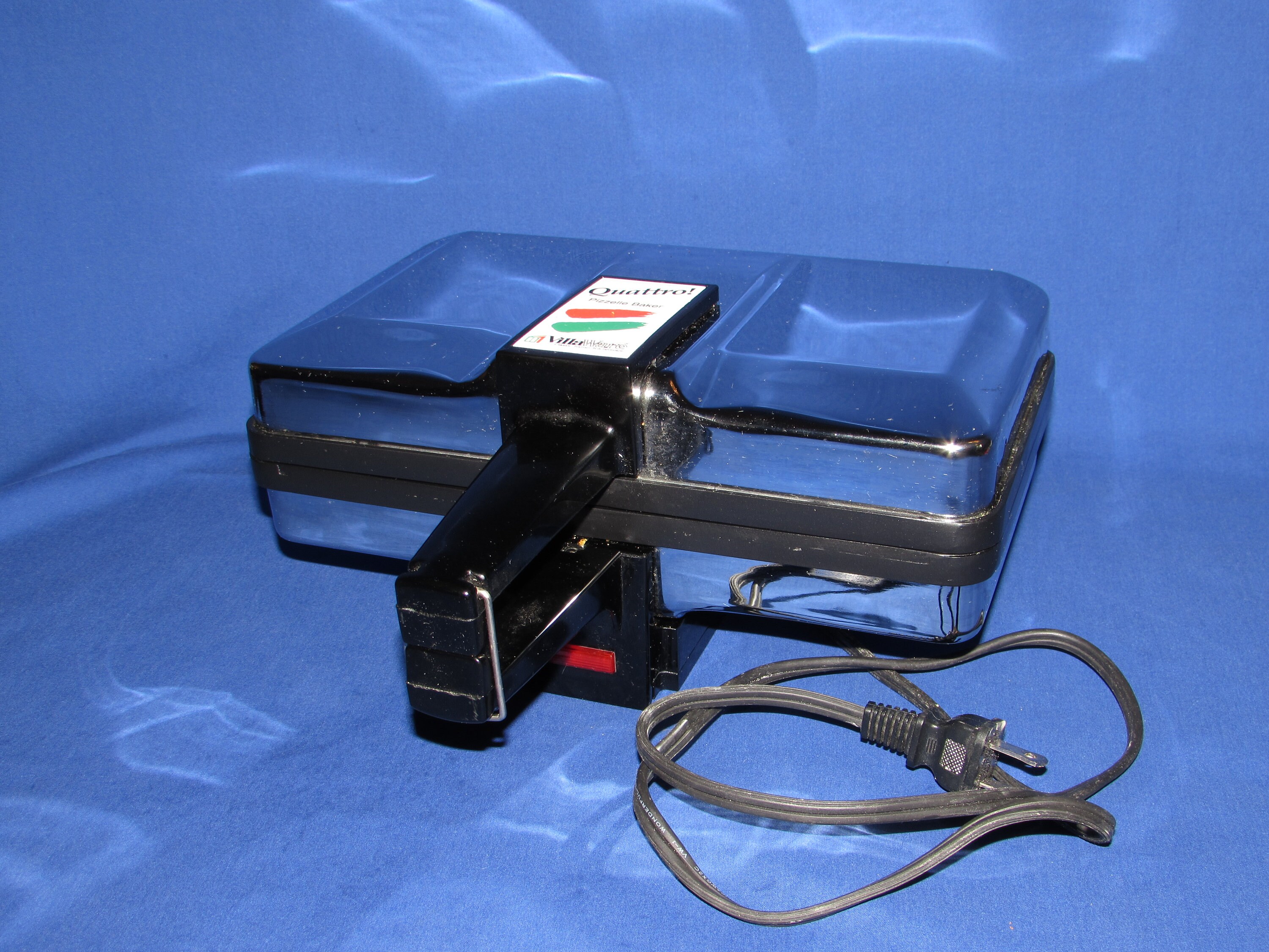 quattro pizzelle maker