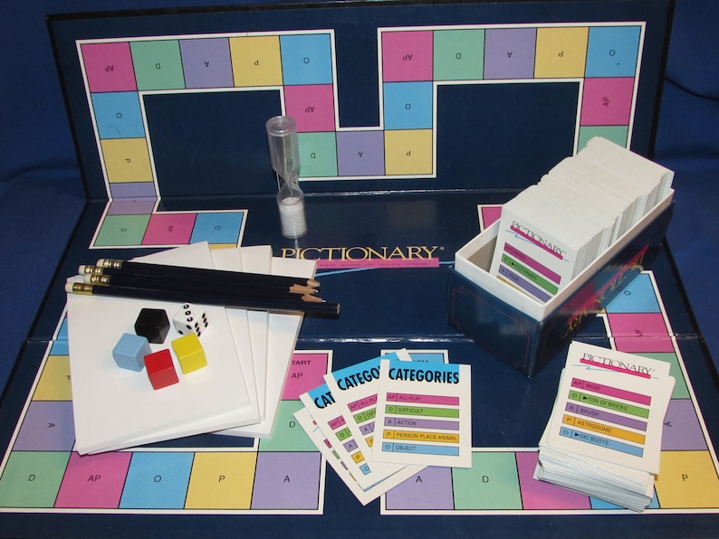 PICTIONARY 1993 Version the Classic Game of Quick Draw Vintage - Etsy