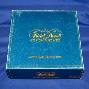 Original TRIVIAL PURSUIT Master Game Genus Edition 1981 Vintage