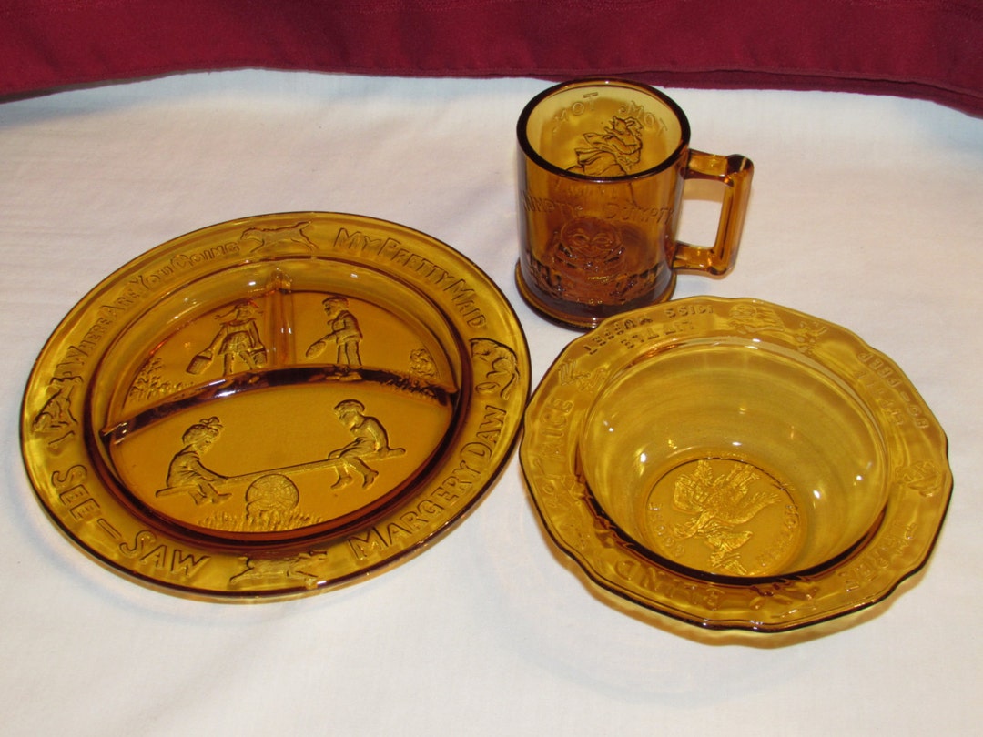 TIARA NURSERY RHYME Amber Glass Childrens Dishes Divided Plate and Mug