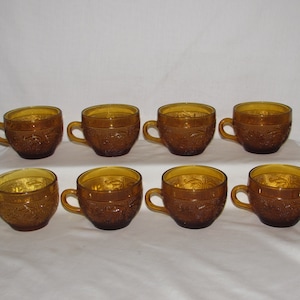 TIARA AMBER CUPS Sandwich Pattern 1970s Set of 8 Free Shipping