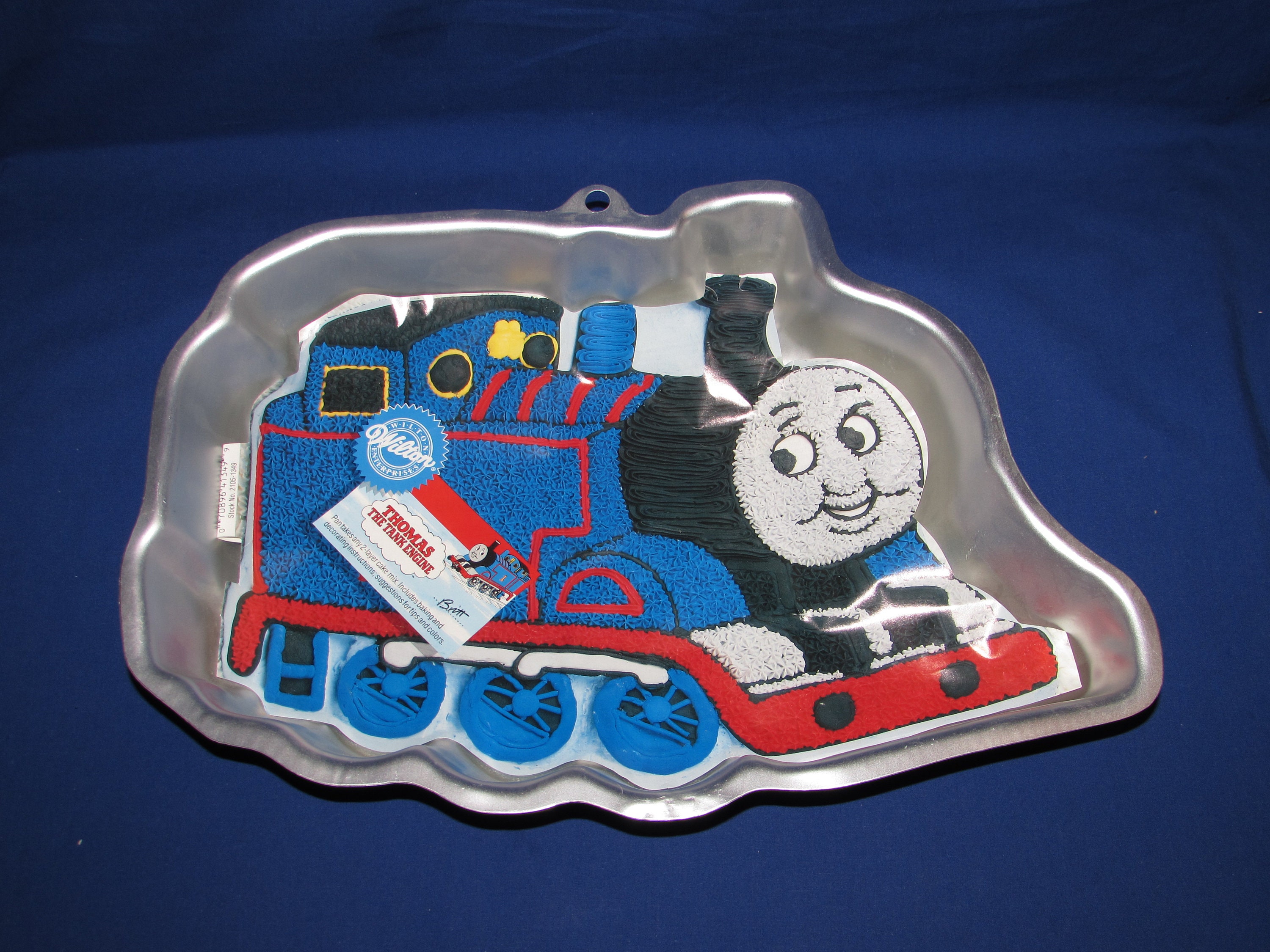 WILTON CAKE PAN Thomas the Tank Engine 1998 2105-1349 Birthday Vintage -  Etsy