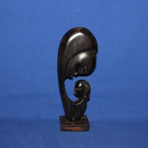 MOTHER AND CHILD Tribal Art Carving Ebony Made in Africa 1990s