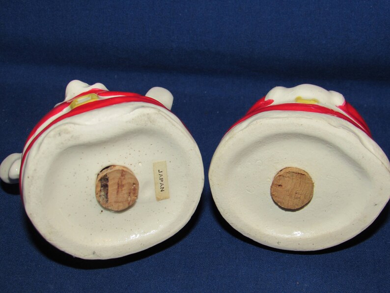SALT AND PEPPER Santa and Mrs Claus Japan Big Eyes Free Shipping