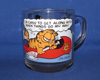 GARFIELD GLASS MUG 1978 “I’m easy to get along with” McDonalds Free Shipping
