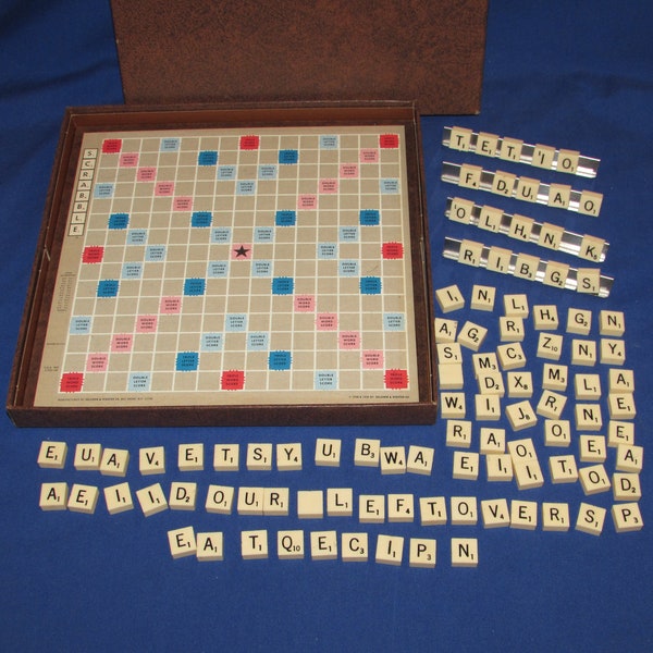 TRAVEL SCRABBLE 1954 Selchow and Righter Magnetic Rare Version