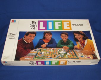 The GAME OF LIFE Game by Milton Bradley 1991 Vintage