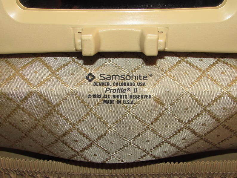 Samsonite Pattern SAMSONITE PROFILE II Train Case Black 1983 Mirror Tray Key Free ...