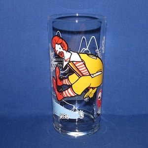 RONALD MCDONALD GLASS 1977 Vintage Advertising Character Glass Free Shipping