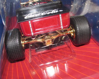 COCA-COLA 1923 FORD T-bucket Johnny Lightning 2003 Free