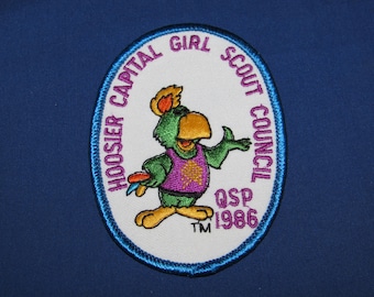 GIRL SCOUTS Hoosier Capital Girl Scout Council Badge 1986 Free Shipping