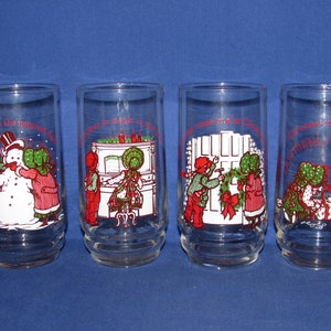 Holly Hobbie and Robby COCA-COLA CHRISTMAS Limited Edition Set of Glasses 1978